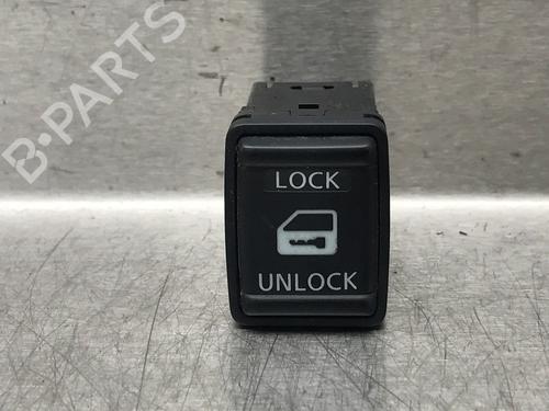 Used Switch NISSAN NV200 / EVALIA Bus e-NV (ME0M) (109 hp) 31297942