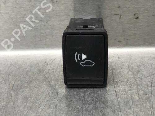 Used Switch NISSAN NV200 / EVALIA Bus e-NV (ME0M) (109 hp) 31297941