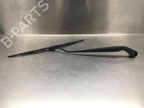 Used Front windshield wiper arm NISSAN CUBE (Z12) 1.6 16V (110 hp) 31343247