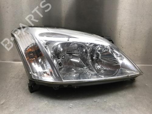 Used Right headlight TOYOTA COROLLA (_E12_) 1.6 VVT-i (ZZE121_, ZZE121R) (110 hp) 30947686