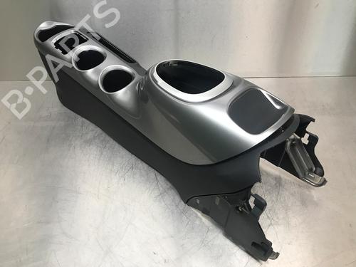 Mittelkonsole NISSAN JUKE (F15) 1.6 (117 hp) 30839224