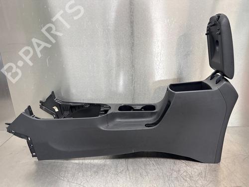 Middle console HYUNDAI i30 Estate (PDE) 1.4 T-GDI | BP26967617I22