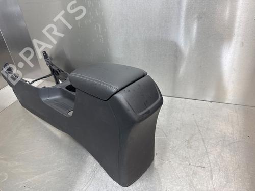 Middle console HYUNDAI i30 Estate (PDE) 1.4 T-GDI | BP26967617I22