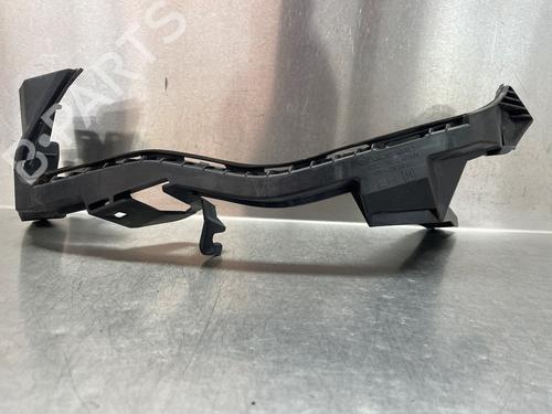 Used Left headlight support SUBARU XV (_GP_) 1.6 i AWD (GP3, G33GP) (114 hp) 26202076