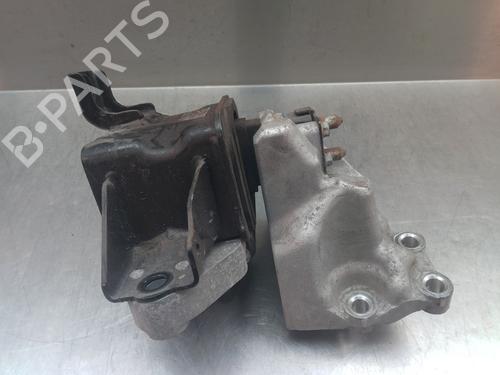 Used Gearbox mount KIA SPORTAGE IV (QL, QLE) 1.6 GDI (132 hp) 32123556