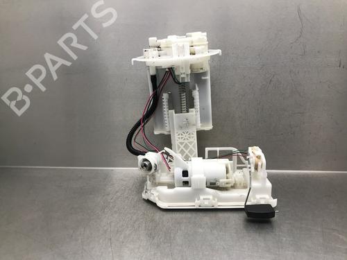 Bomba combustível TOYOTA COROLLA Estate (_E21_) 1.8 Hybrid (ZWE211W) (122 hp) 32352151