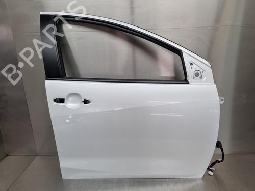 right-front-door-toyota-yaris-_p21_-_pa1_-_ph1_-2020-32871878 main image