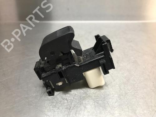 Used Switch TOYOTA YARIS (_P13_) 1.5 Hybrid (NHP130_) (101 hp) 10847794