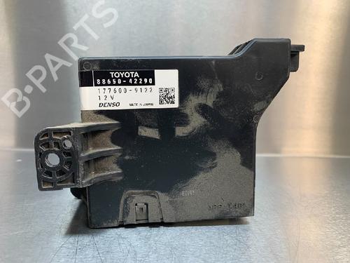 Used Electronic module TOYOTA RAV 4 III (_A3_) 2.0 (ZSA35_, ZSA35R) (158 hp) 10846690