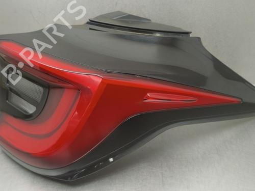 Used Right taillight TOYOTA YARIS (_P21_, _PA1_, _PH1_) 1.5 Hybrid (MXPH10, MXPH11) (116 hp) 33218128