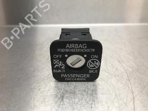 Used Switch LEXUS CT (ZWA10_) 200h (ZWA10_, ZWA10R) (136 hp) 10849490