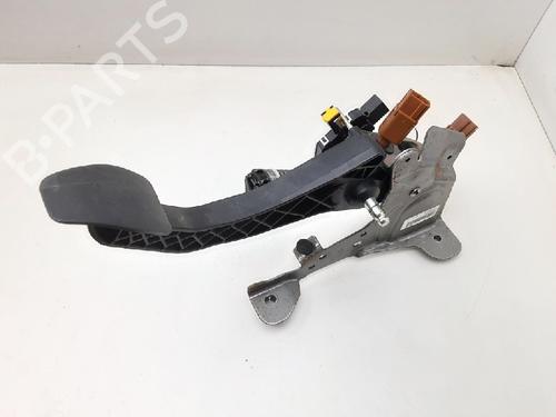 Used Break pedal NISSAN QASHQAI II SUV (J11, J11_) 1.6 dCi ALL MODE 4x4-i (130 hp) 10840428