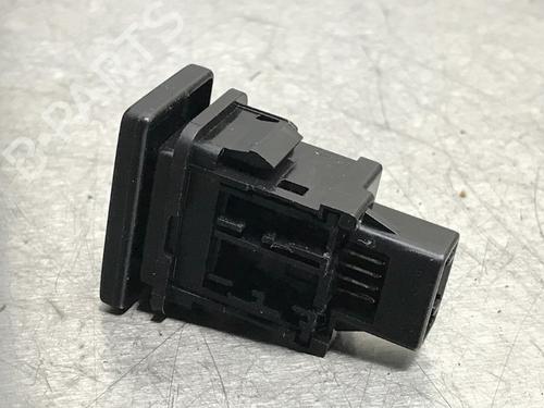 Switch TOYOTA YARIS (_P13_) 1.5 Hybrid (NHP130_, NHP130) | BP10852401I30 