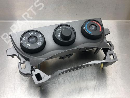 AC Styreenhet / Manøvreringsenhet SUBARU TREZIA 1.3 (NSP120X, NSP120L) (99 hp) 11975712