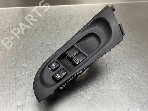 Used Switch NISSAN ALMERA II (N16) 1.8 (114 hp) 10818401