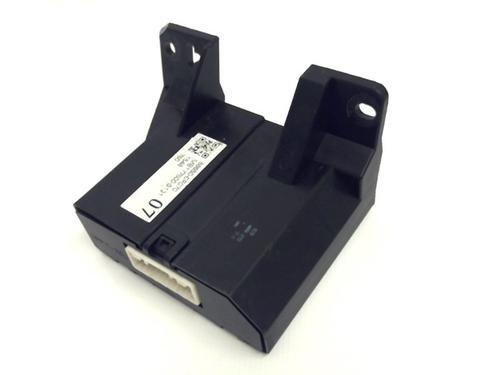 Used Electronic module TOYOTA COROLLA Verso (ZER_, ZZE12_, R1_) 1.6 (ZNR10_, ZNR10R) (110 hp) 10858284