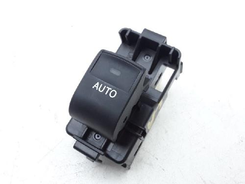 Used Switch TOYOTA PRIUS PLUS (_W4_) 1.8 Hybrid (ZVW40W, ZVW41W) (136 hp) 10836100