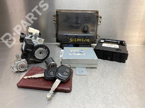 Used Control unit Control unit SUZUKI GRAND VITARA II (JT, TE, TD) 2.0 All-wheel Drive (TD54, JB420) (140 hp) 10844822 10844822