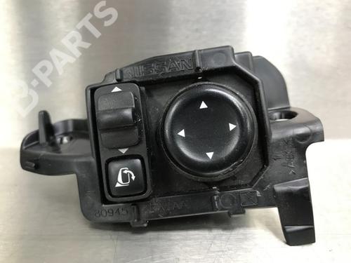 Used Switch Switch NISSAN QASHQAI II SUV (J11, J11_) 1.5 dCi (110 hp) 10853423 10853423