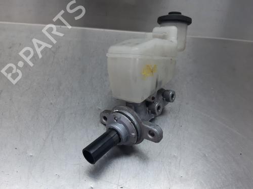 Used Brake master cylinder TOYOTA URBAN CRUISER (_P1_) 1.33 (NSP110_, NSP110) (101 hp) 10858242