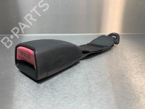 Used Seat buckle KIA CARENS III MPV (UN) 2.0 CVVT (144 hp) 13176904