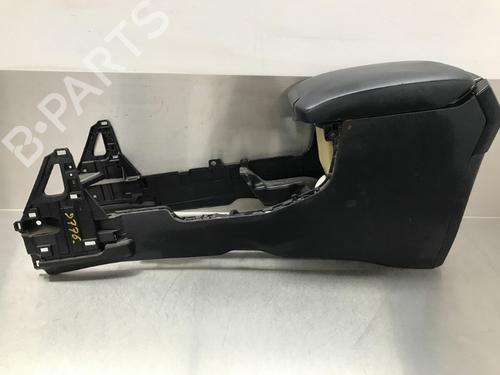 Used Armrest / Center console Armrest / Center console 37448632 37448632