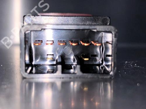 Warning switch HYUNDAI SANTA FÉ I (SM) 2.0 | BP15887133I22 