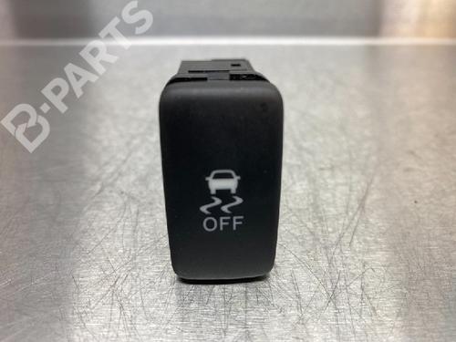 switch-lexus-is-c-gse2_-250-gse20-15a530-2009-10851523 main image