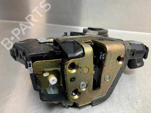 Used Front right lock TOYOTA COROLLA (_E12_) 1.8 VVTL-i TS (ZZE123) (192 hp) 10844629