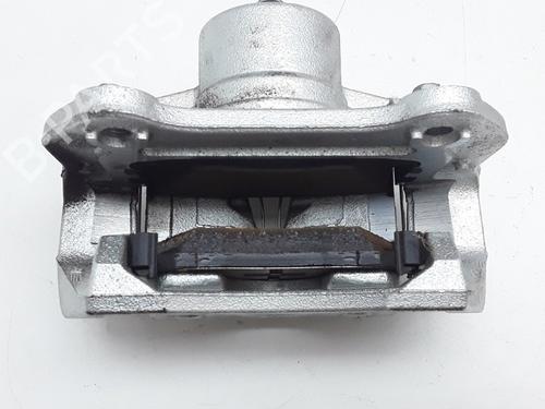 Used Right front brake caliper HYUNDAI TUCSON (TL, TLE) 1.6 GDi (132 hp) 11780585