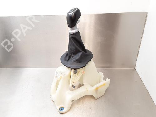 Used Gear lever KIA SPORTAGE III (SL) 2.0 CRDi AWD (136 hp) 10845233