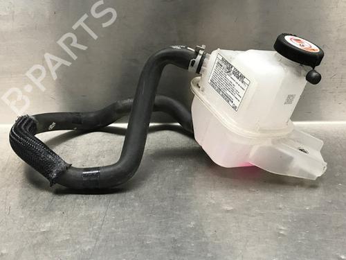 Ekspansjonstank TOYOTA YARIS CROSS (MXP_) 1.5 Hybrid (MXPJ10) (116 hp) 33181140