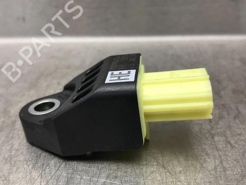 Used Electronic module LEXUS IS III (_E3_) 300h (AVE30_, AVE30R) (223 hp) 13567776