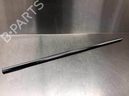 Used Door moulding trim KIA SPORTAGE III (SL) 1.6 GDI (135 hp) 13183019