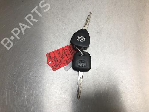 Switch TOYOTA YARIS (_P13_) 1.0 (KSP130_, KSP130) | BP10848512I30 