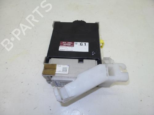 Used Electronic module TOYOTA PRIUS (_W3_) 1.8 Hybrid (ZVW3_) (99 hp) 10823616