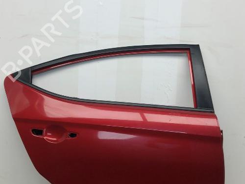Used Right rear door HYUNDAI SONATA V (NF) 3.3 (233 hp) 15413653