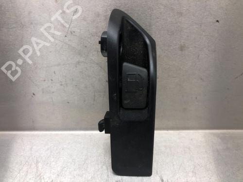 Used Switch TOYOTA YARIS (_P21_, _PA1_, _PH1_) 1.5 Hybrid (MXPH11) (92 hp) 11930466