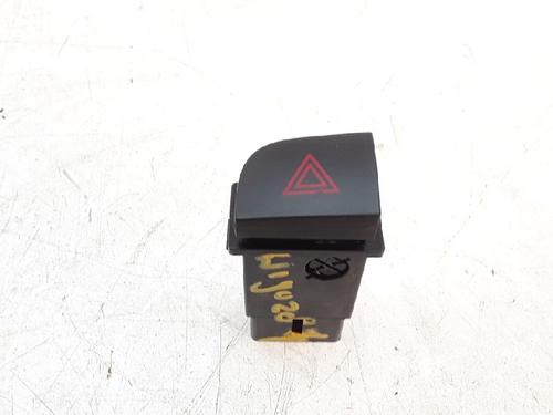 Used Warning switch HYUNDAI ACCENT III (MC) 1.4 GL (97 hp) 13172384