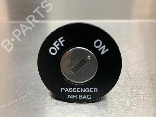 Used Switch Switch KIA CEE'D SW (ED) 2.0 (143 hp) 34393652 34393652