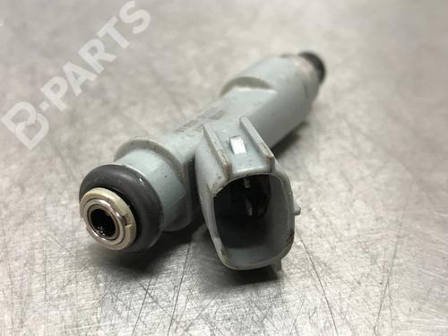 injector-toyota-aygo-_b4_-10-kgb40-aygob40-2325000050-2014-10853754 main image