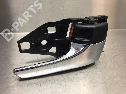 Used Front right exterior door handle Front right exterior door handle TOYOTA RAV 4 IV (_A4_) 2.0 D (ALA40_, ALA40R) (124 hp) 10844983 10844983
