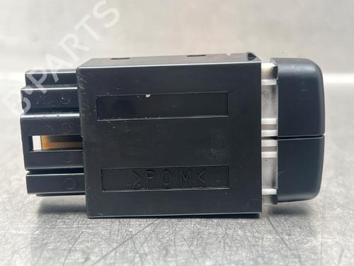 Switch MITSUBISHI GRANDIS (NA_W) 2.4 MIVEC (NA4W) | BP16470448I30 