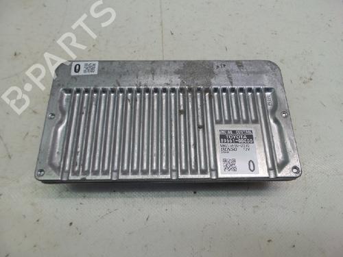 Used Engine control unit (ECU) TOYOTA YARIS (_P13_) 1.0 (KSP130_, KSP130) (69 hp) 10824182