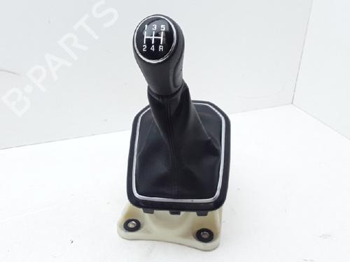 Used Gear lever SUZUKI IGNIS III (MF, FF) 1.2 AllGrip (ATK412) (90 hp) 10835455