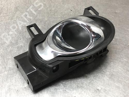 Used Front right exterior door handle NISSAN JUKE (F15) 1.2 DIG-T (115 hp) 12093637