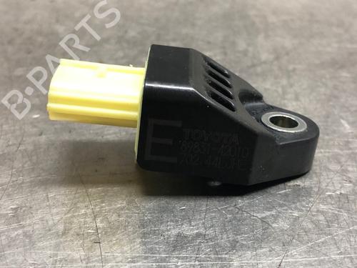 Used Electronic module TOYOTA RAV 4 III (_A3_) 2.0 4WD (ACA30_, ACA30R) (152 hp) 16911299