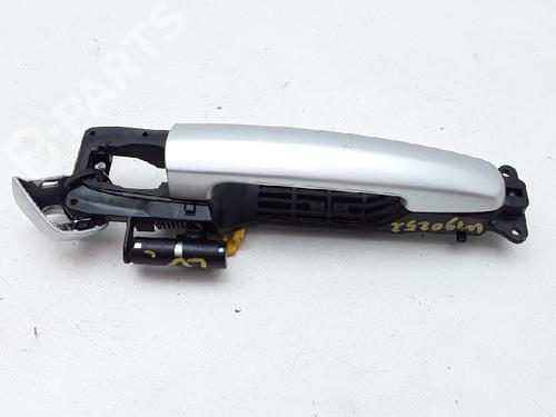 Used Front left exterior door handle Front left exterior door handle SUZUKI SPLASH (EX) 1.2 (A5B412) (86 hp) 10835220 10835220