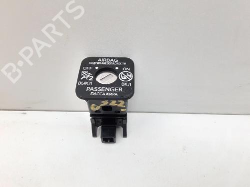 Used Switch TOYOTA PRIUS PLUS (_W4_) 1.8 Hybrid (ZVW40W, ZVW41W) (136 hp) 10835797