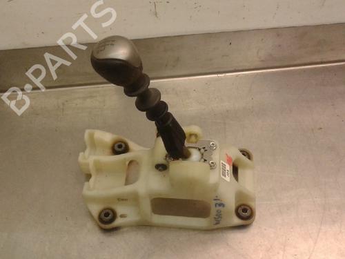 Used Gear lever HYUNDAI i30 (FD) 1.6 CRDi (116 hp) 10827055